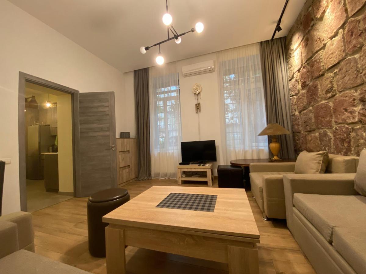Nice Loft On Uznadze Street Τυφλίδα Εξωτερικό φωτογραφία